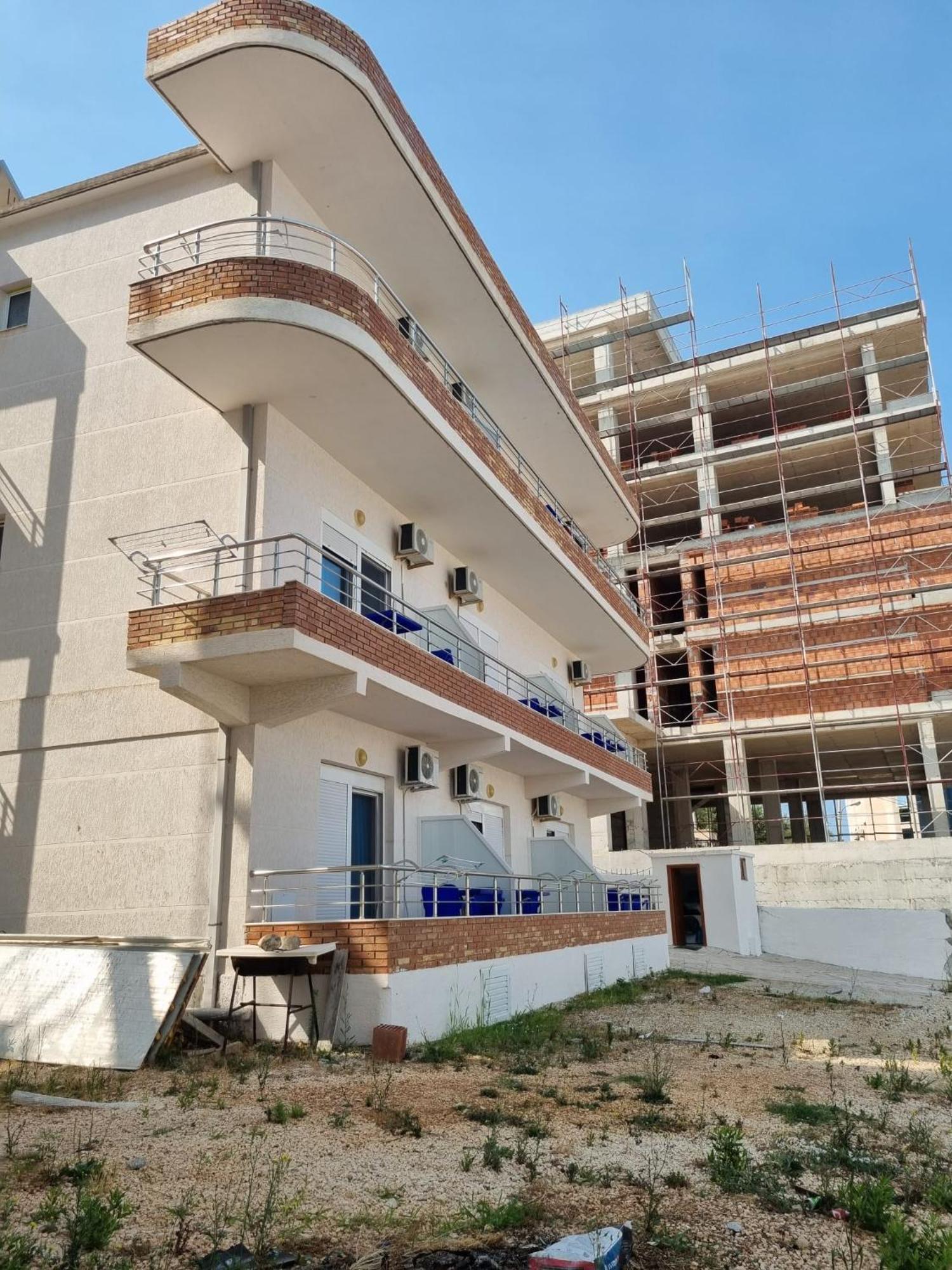 Sunset Hotel Roza Vlorë Екстериор снимка