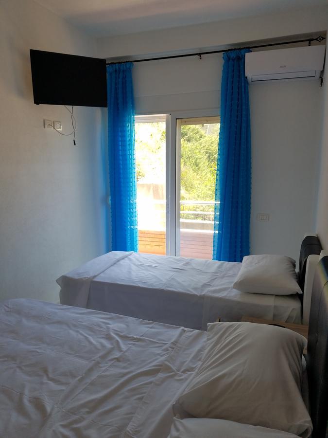 Sunset Hotel Roza Vlorë Екстериор снимка
