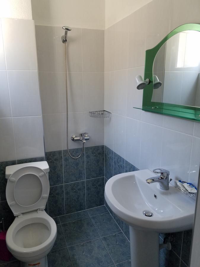 Sunset Hotel Roza Vlorë Екстериор снимка